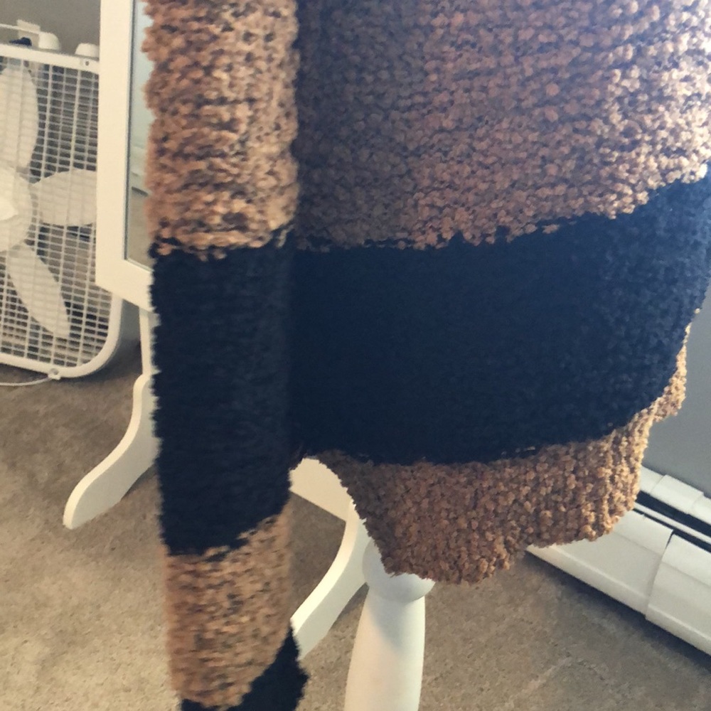 Sanctuary soft popcorn texture v-neck striped sweater - Picture 7 of 9